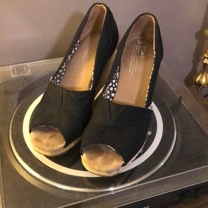 Toms Wedges
